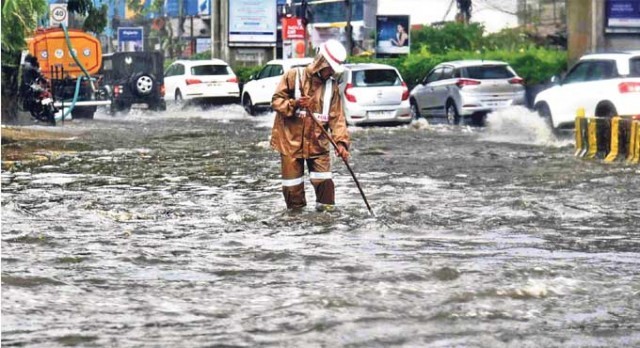 Hyderabad Rain-F6J1JtVlRM.jpg