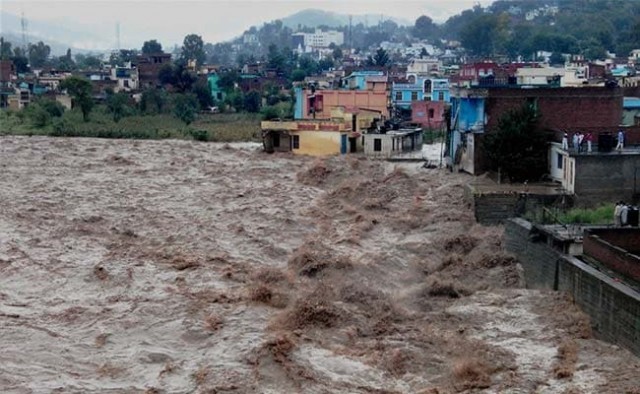 Jammu_flood_650-yY8Te9SfWM.jpg