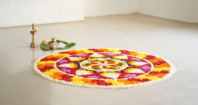Pookalam-uWF1PM3NSo.jpg