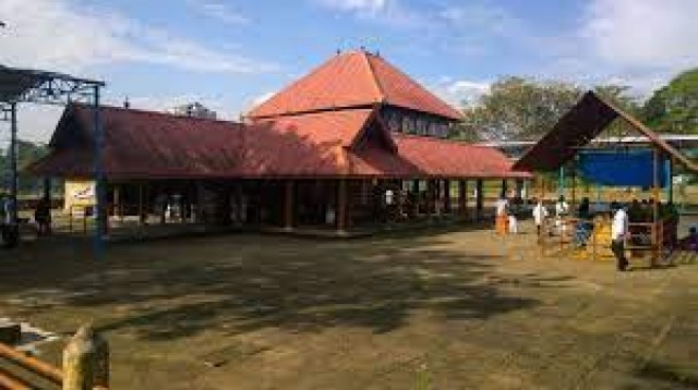 aluva-sUYBzfpCq9.jpg