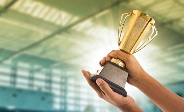 award-JxiCiNWS95.jpg