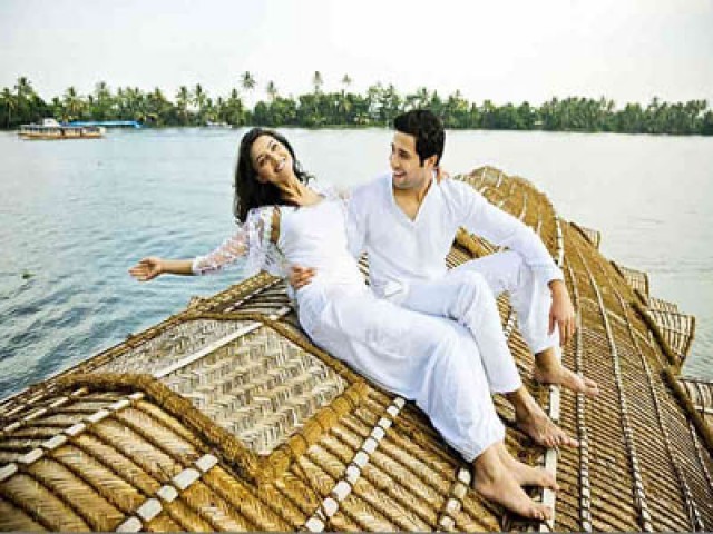 honeymoon-in-kerala-400-7oZFfXxm0Q.jpg