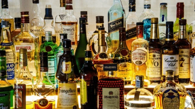 liquor-wgZDUwMpNh.webp