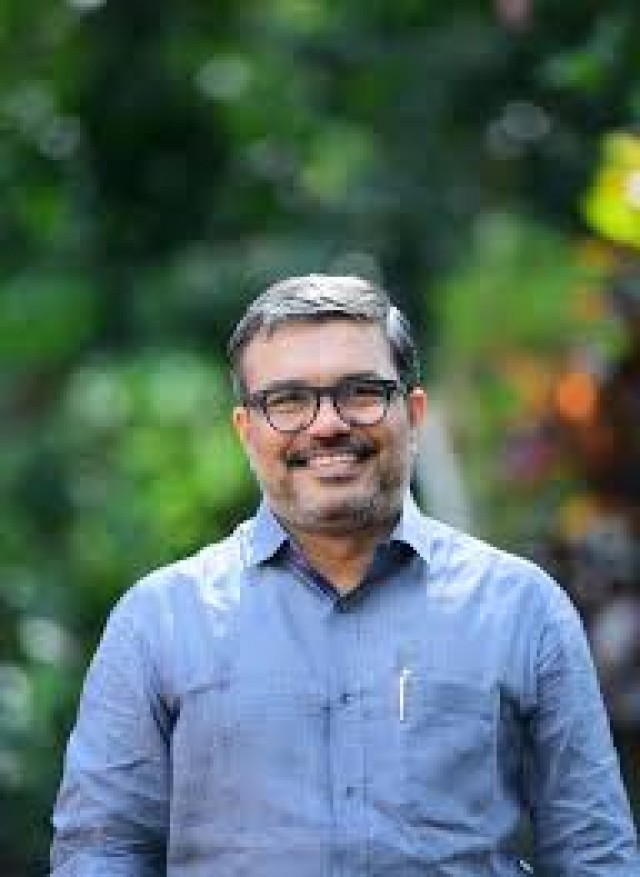 mb rajesh-XgtgTOrYzA.jpg