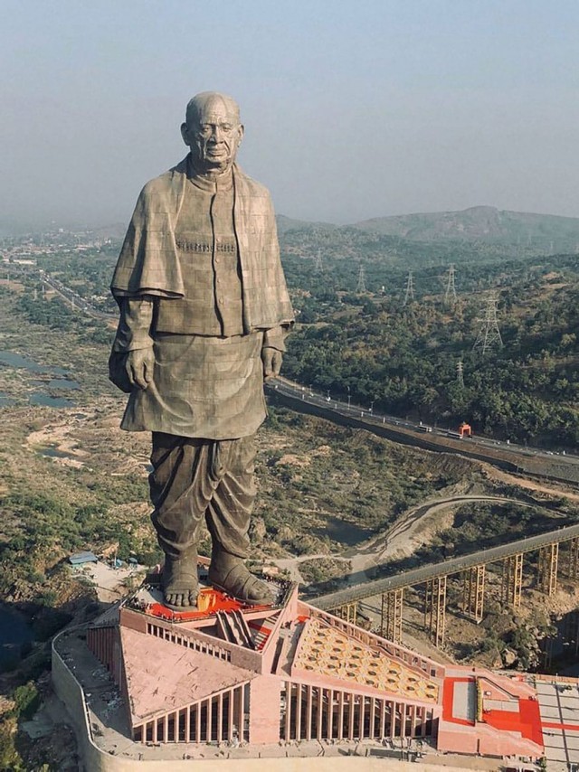 statue-of-Sardar-Vallabhbhai-Patel-9T2Xx2adLF.jpg